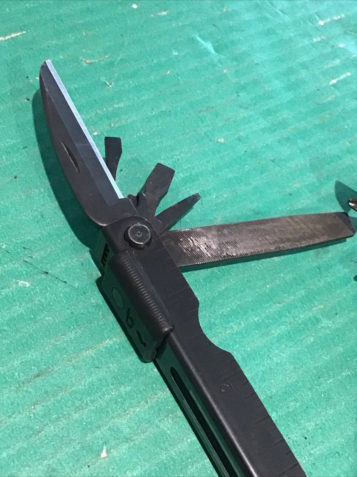 Gerber MP600 Multi-Tool Multi-Plier Needlenose Carbide Cutters Black Oxide
