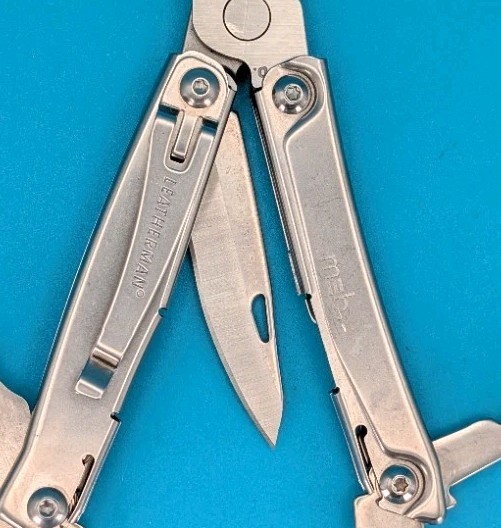 Leatherman Rev 3.8″ Multi-Tool, Stainless!