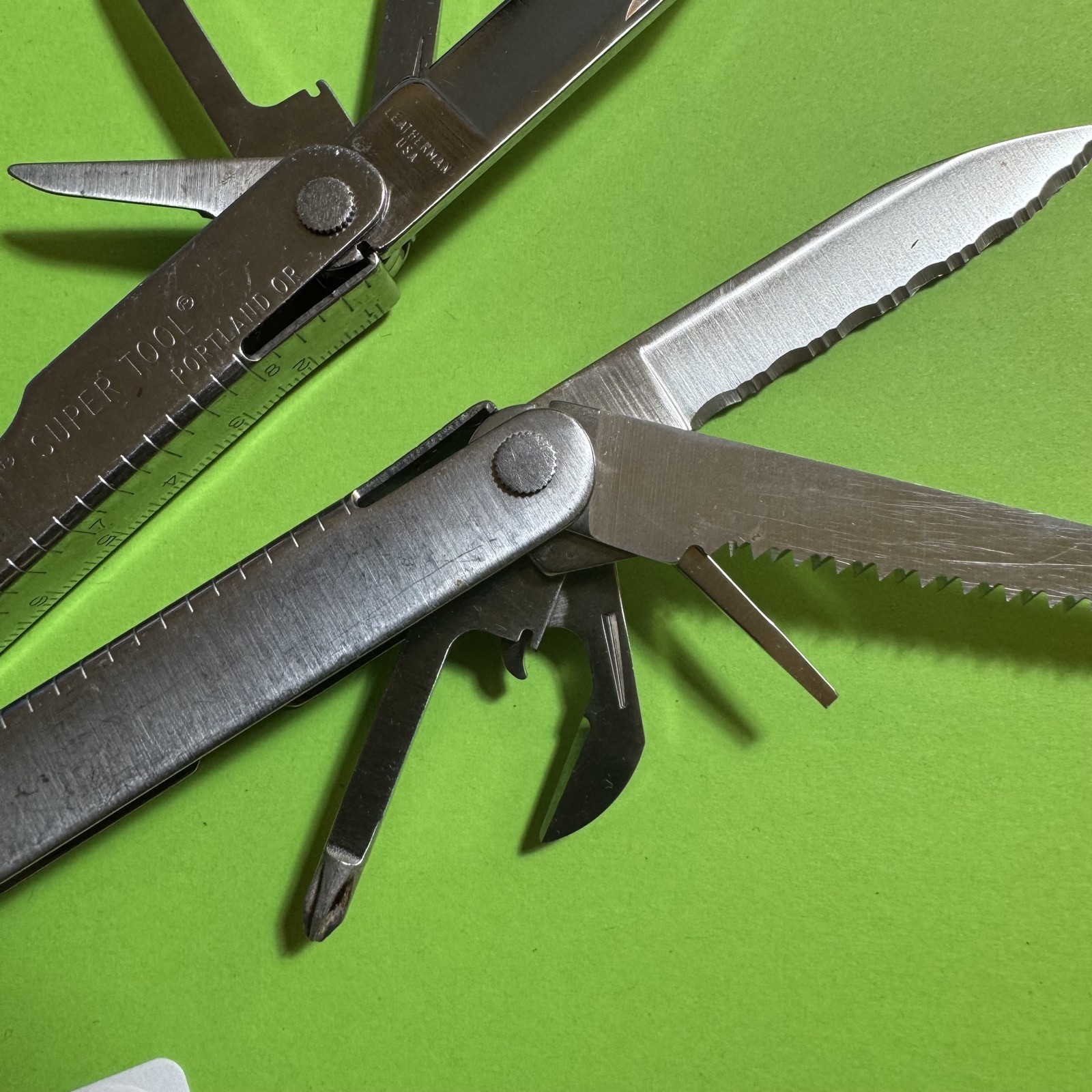 Leatherman Super Tool Plier Multi Tool Pocket Knife New Nylon Sheath EDC #735