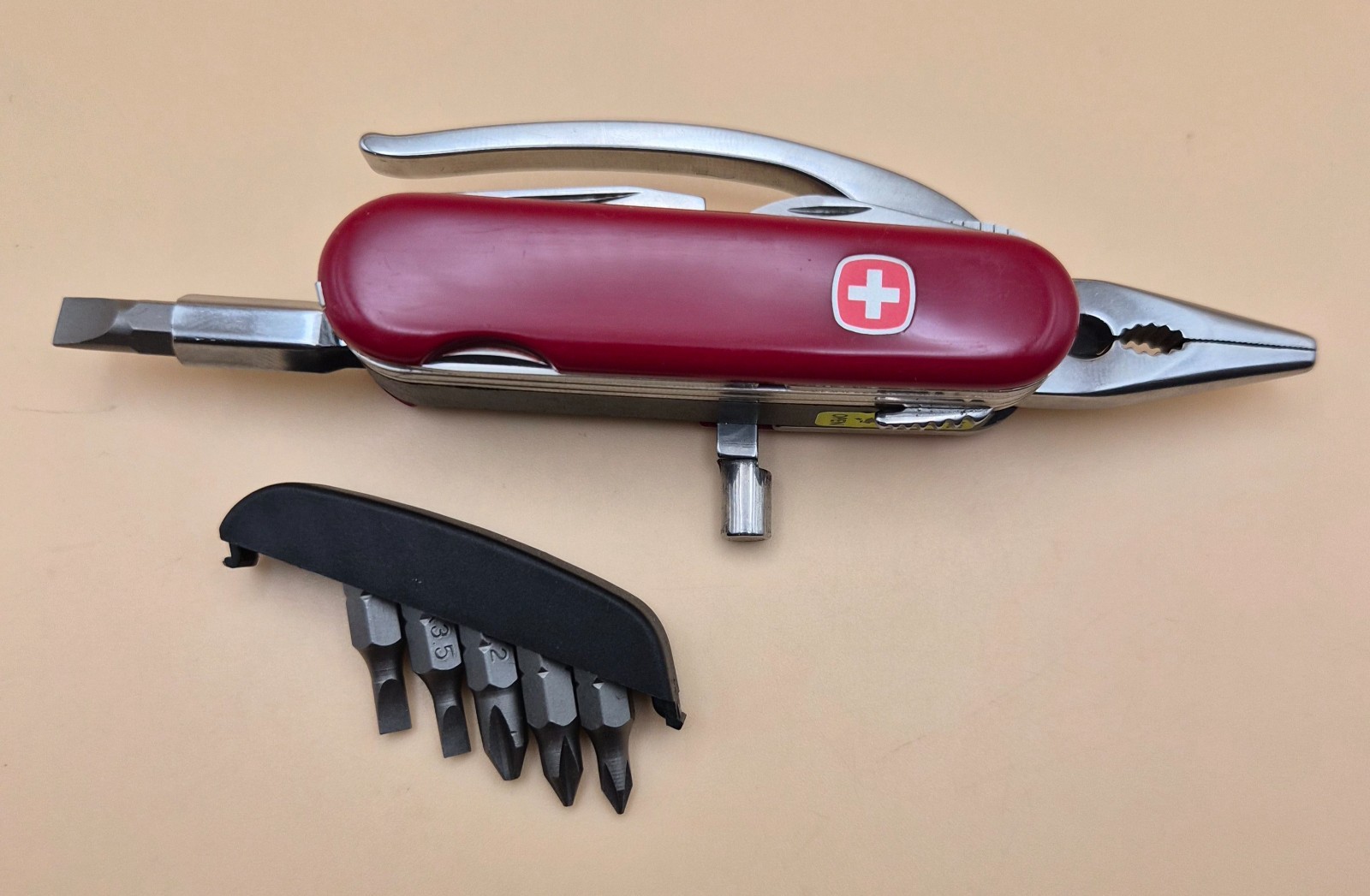 Wenger POCKET GRIP MINI GRIP Swiss Army Knife – Good Condition