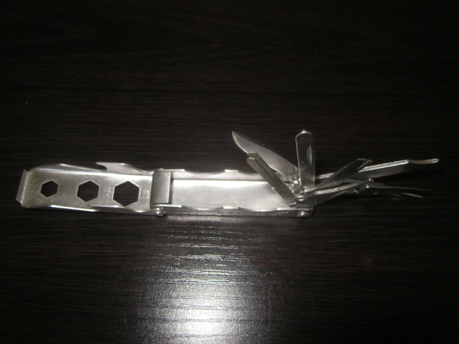 Mountain Quest Multi Tool Pocket Knife – Small Outdoor Survival Multitool