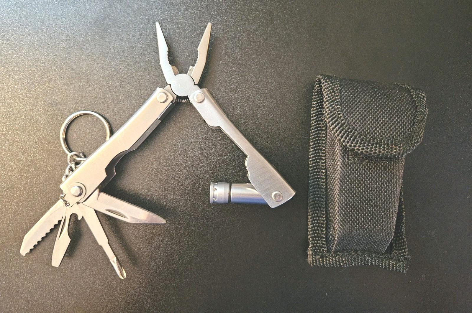 Multifunction 6 in 1 Tool With Storage Pouch Belt Holster & Key Chain READ