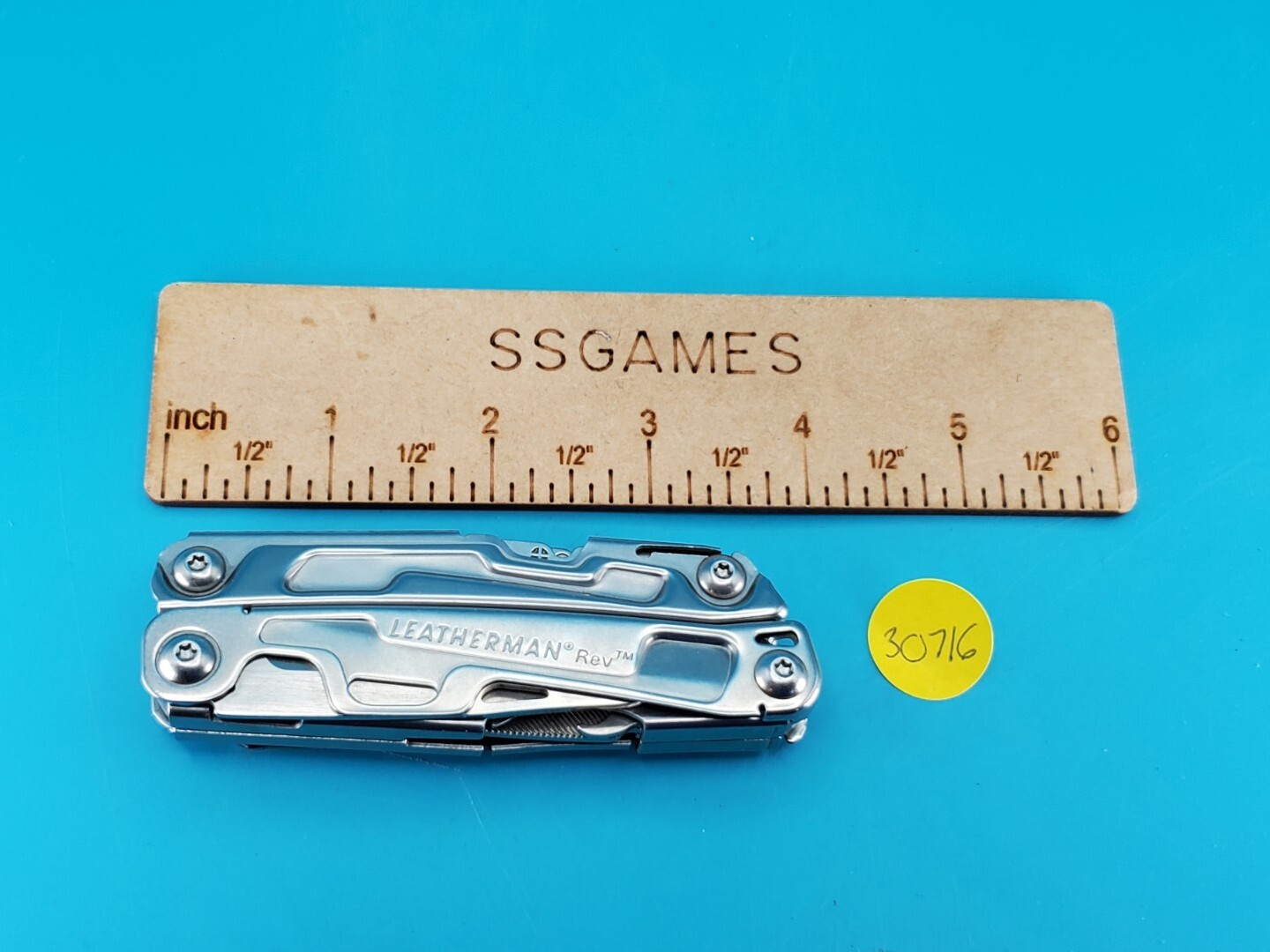 Leatherman Rev 3.8″ Multi-Tool, Stainless! EXCELLENT!