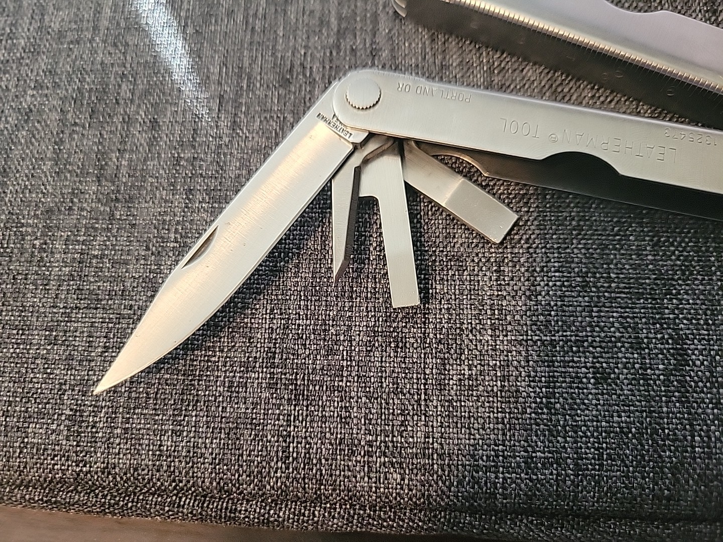 Vintage Original Leatherman Multi-Tool Portland OR TM 1325473 w/ Leather Sheath