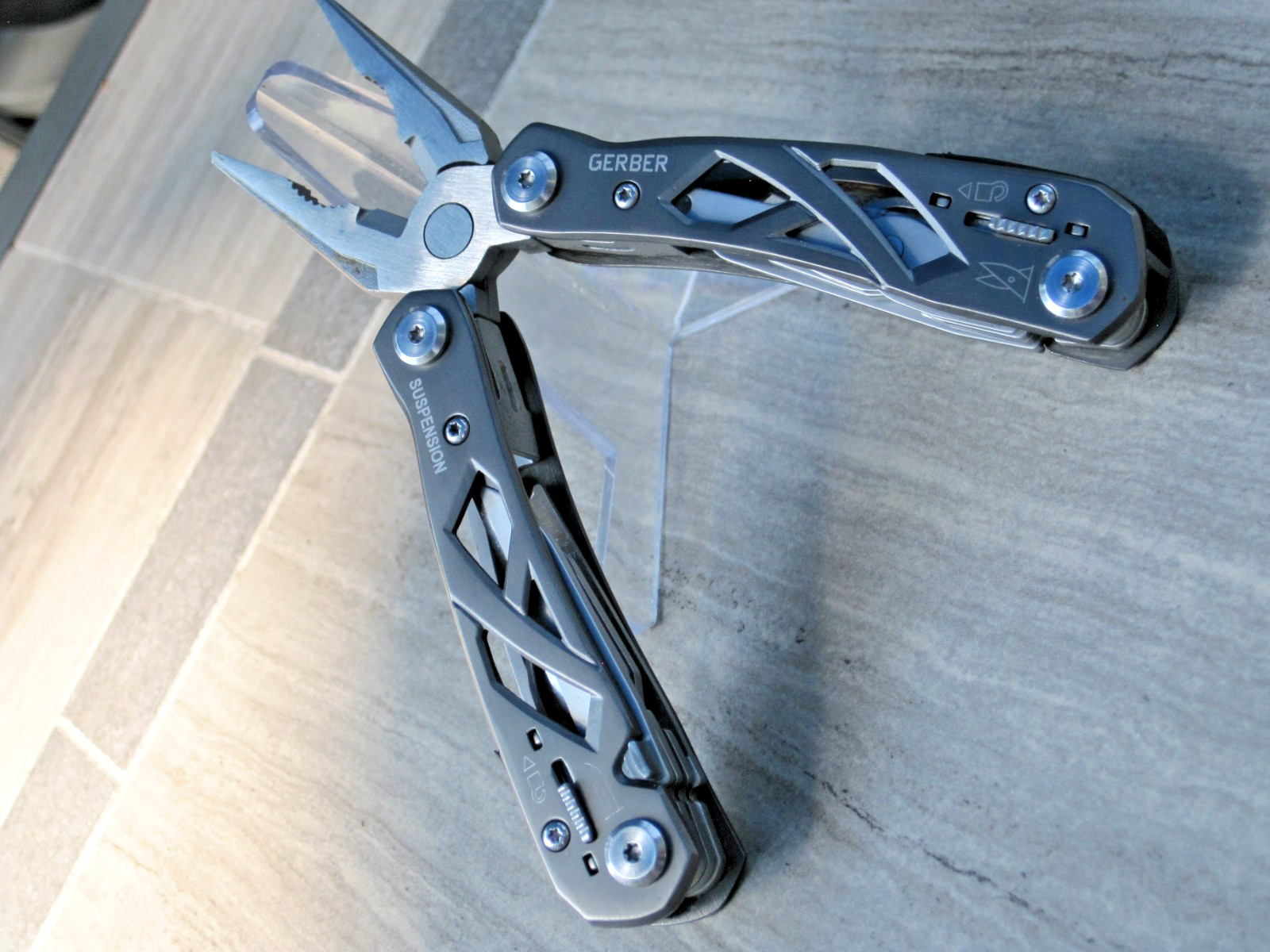 GERBER “SUSPENSION” Multitool, 10-tools