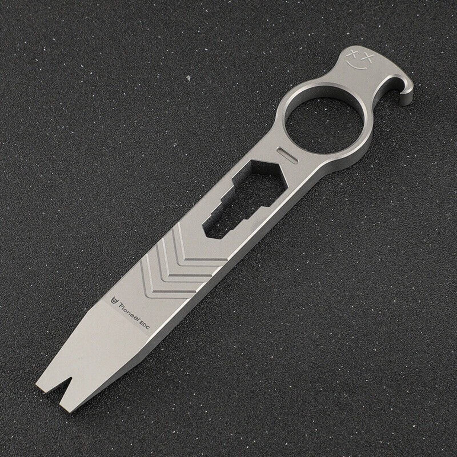 New EDC Titanium Alloy Tactical Crowbar Multi Tool Outdoor Pry Bar Opener Wrench