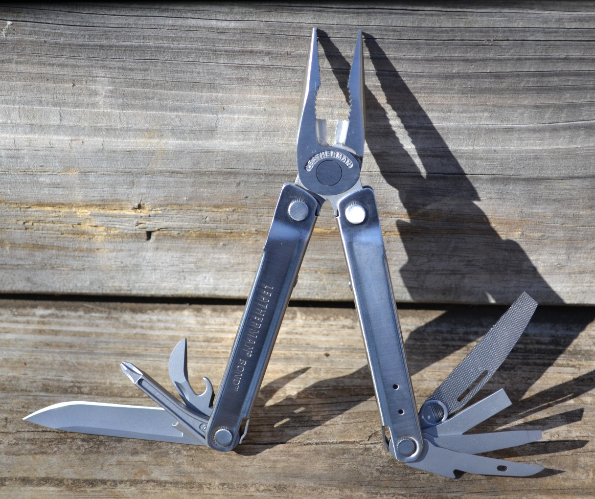 Leatherman Bond Silver Stainless Multi-Tool Knife Pliers & Other Tool–New Other