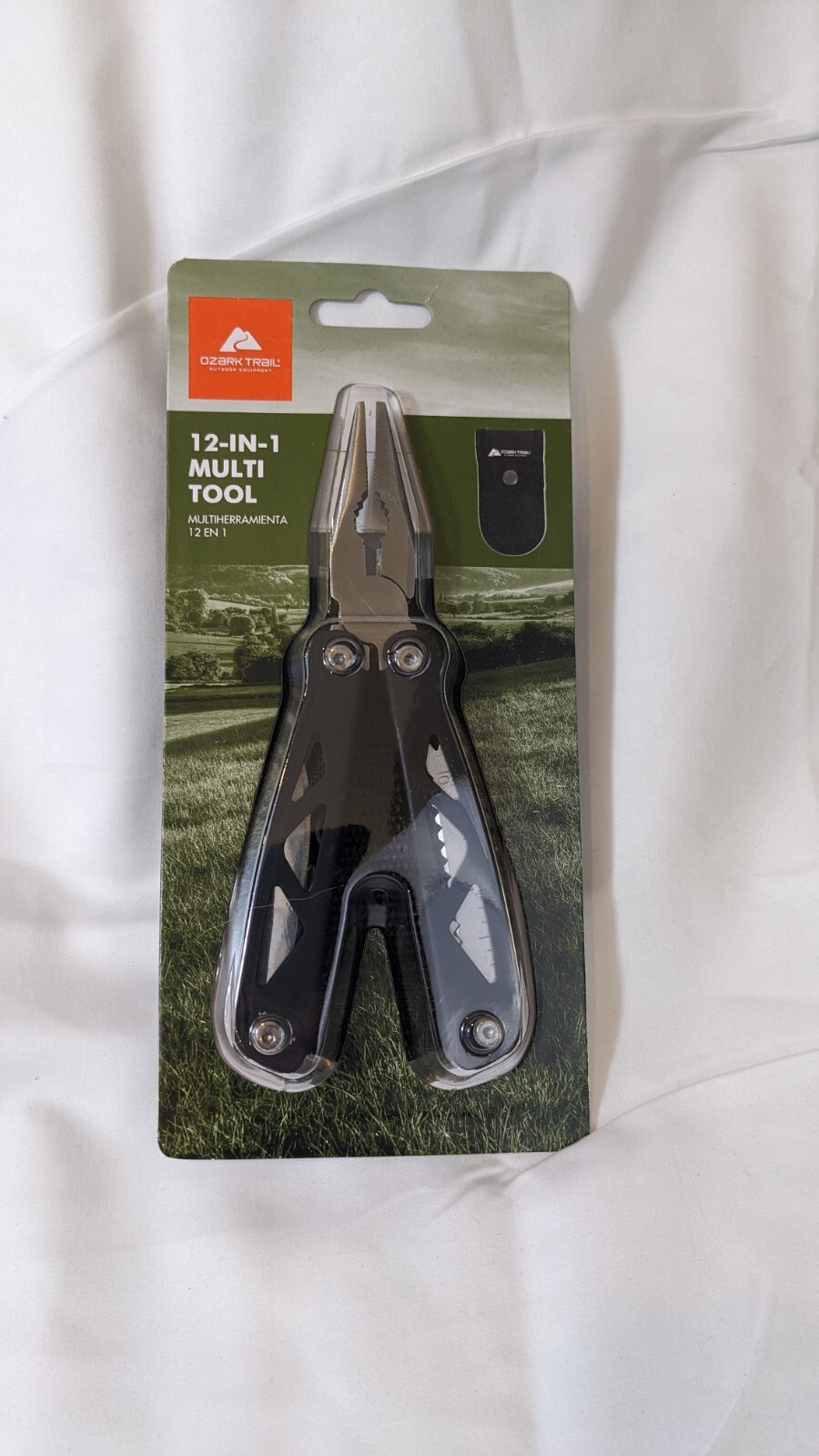 New Ozark Trail 12 in 1 Multi Tool (Black)