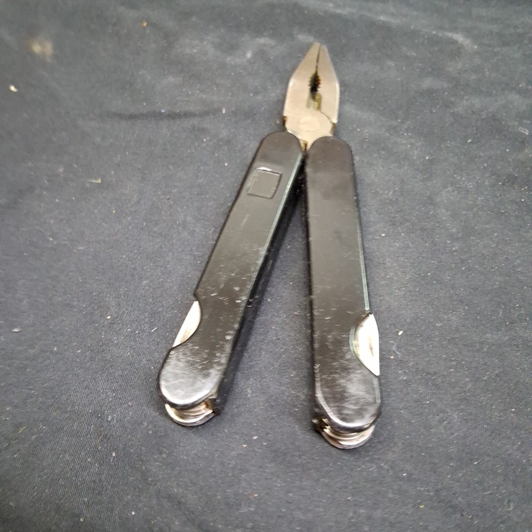 Black Handle Stainless Steel Folding MultiTool