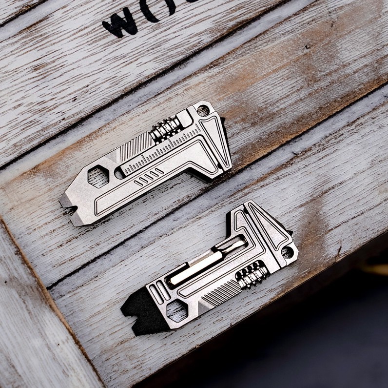 EDC Titanium Multi-Tools Adjustable Wrench Pocket w/ Bit Holder Keychain Gadget
