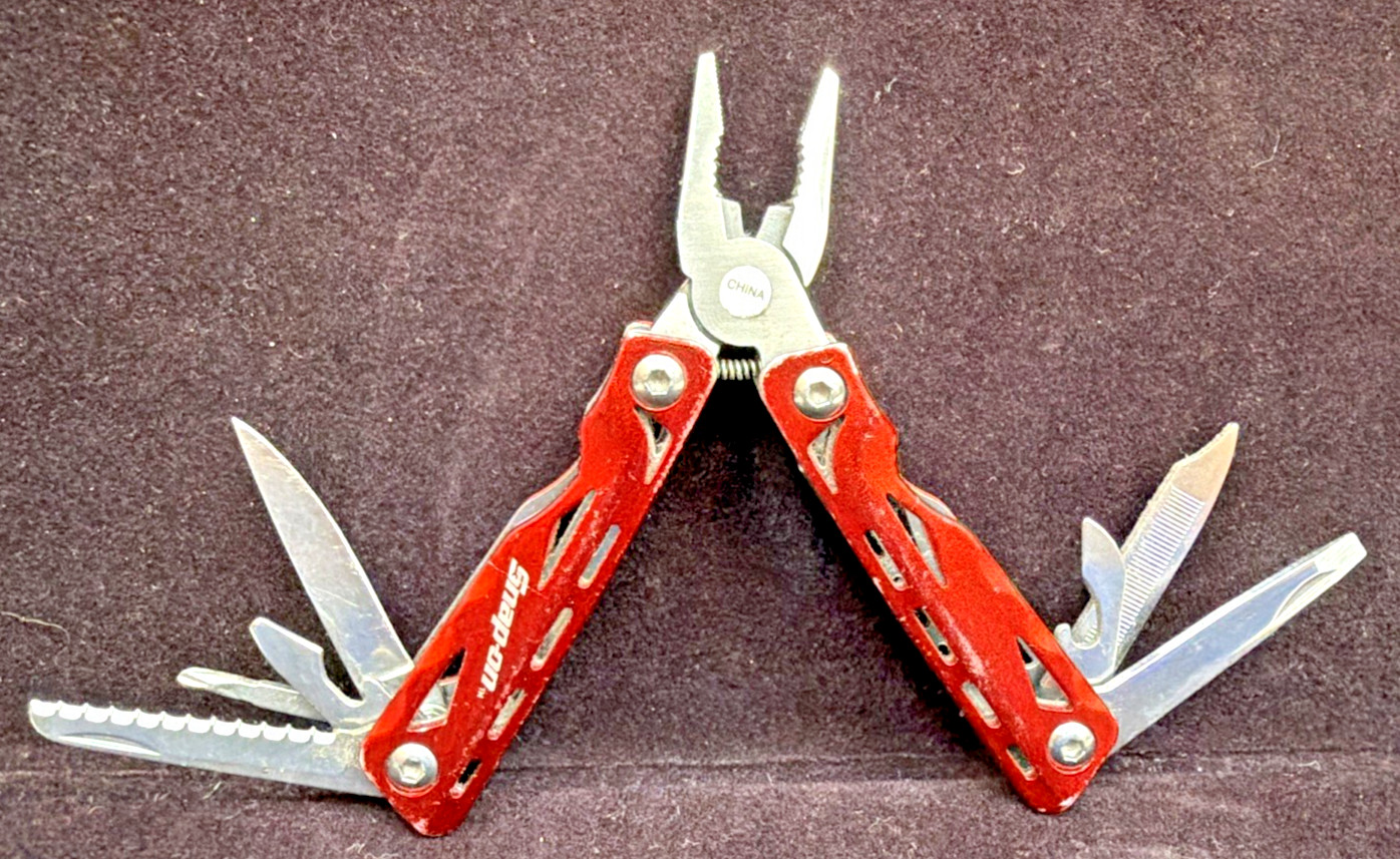 SNAP-ON Stainless Steel Red Easy Grip 9-in-1 Multi-Tool 2 3/4″