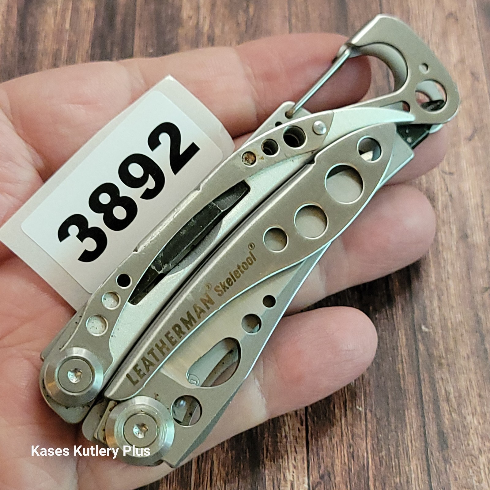 Leatherman Skeletool Multi Tool Pliers Bit Driver Knife W/Attachment Clip