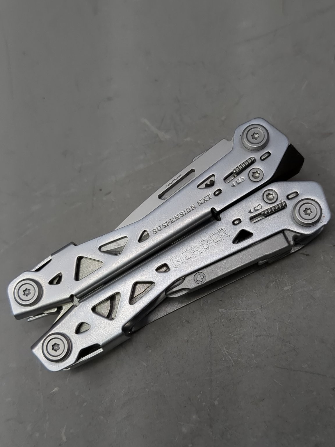 Gerber Suspension NXT Multi-Tool Stainless Steel 15 Tools Camping