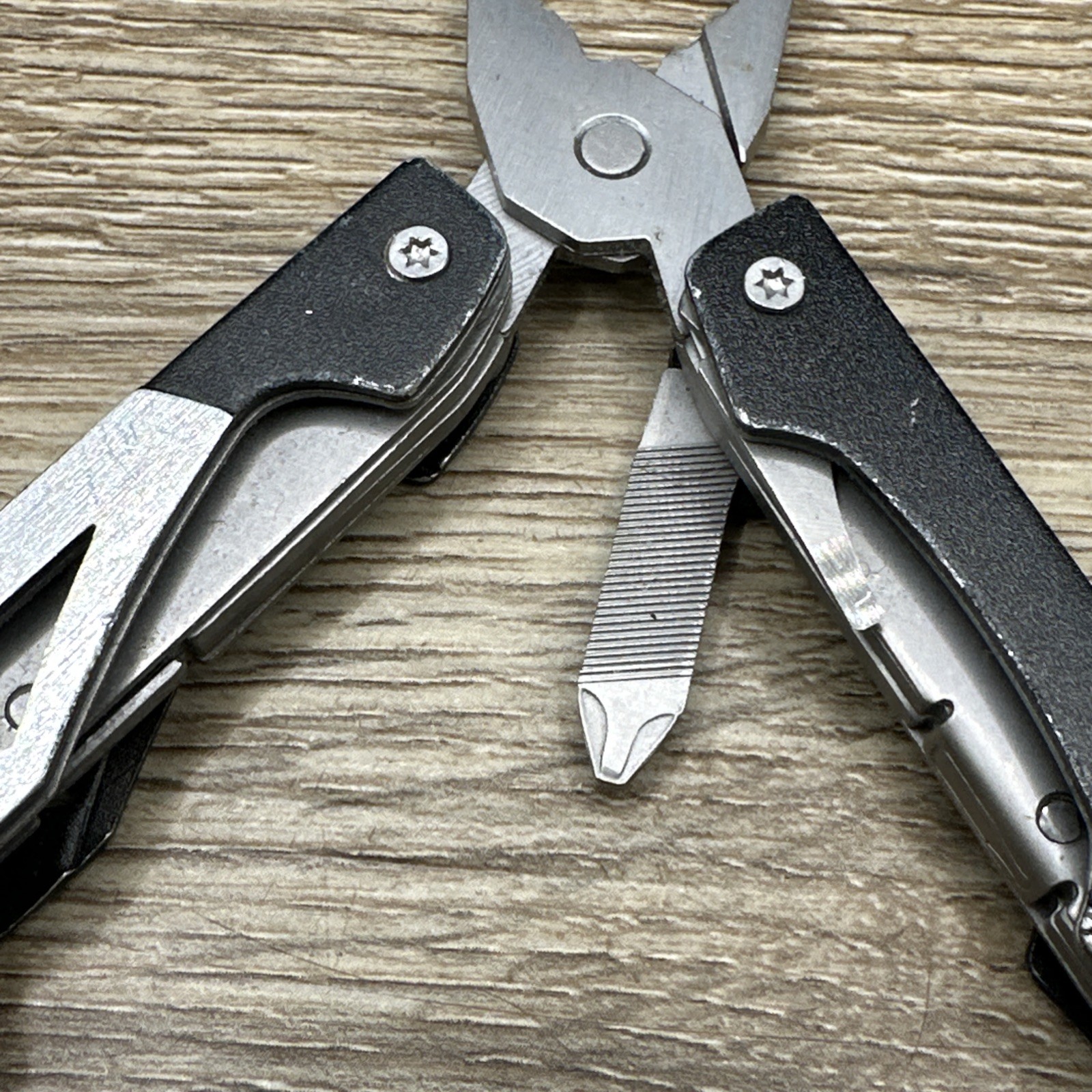 Gerber Vise Multi Tool Multitool Knife Pliers Folding EDC Tool