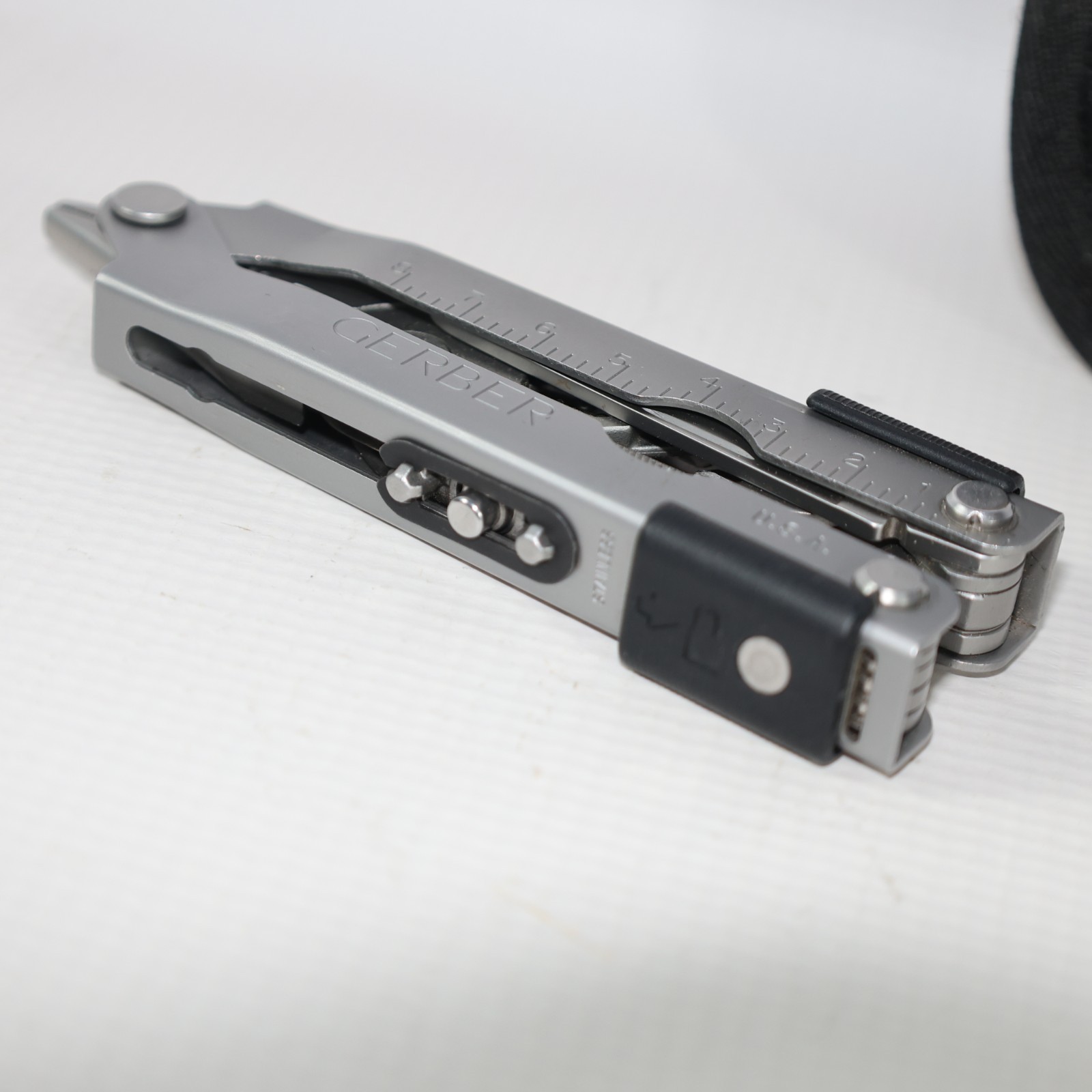 Gerber MP600 Stainless Steel Needle Nose Multi Tool W/Sheath MP 600 Multi- Plier