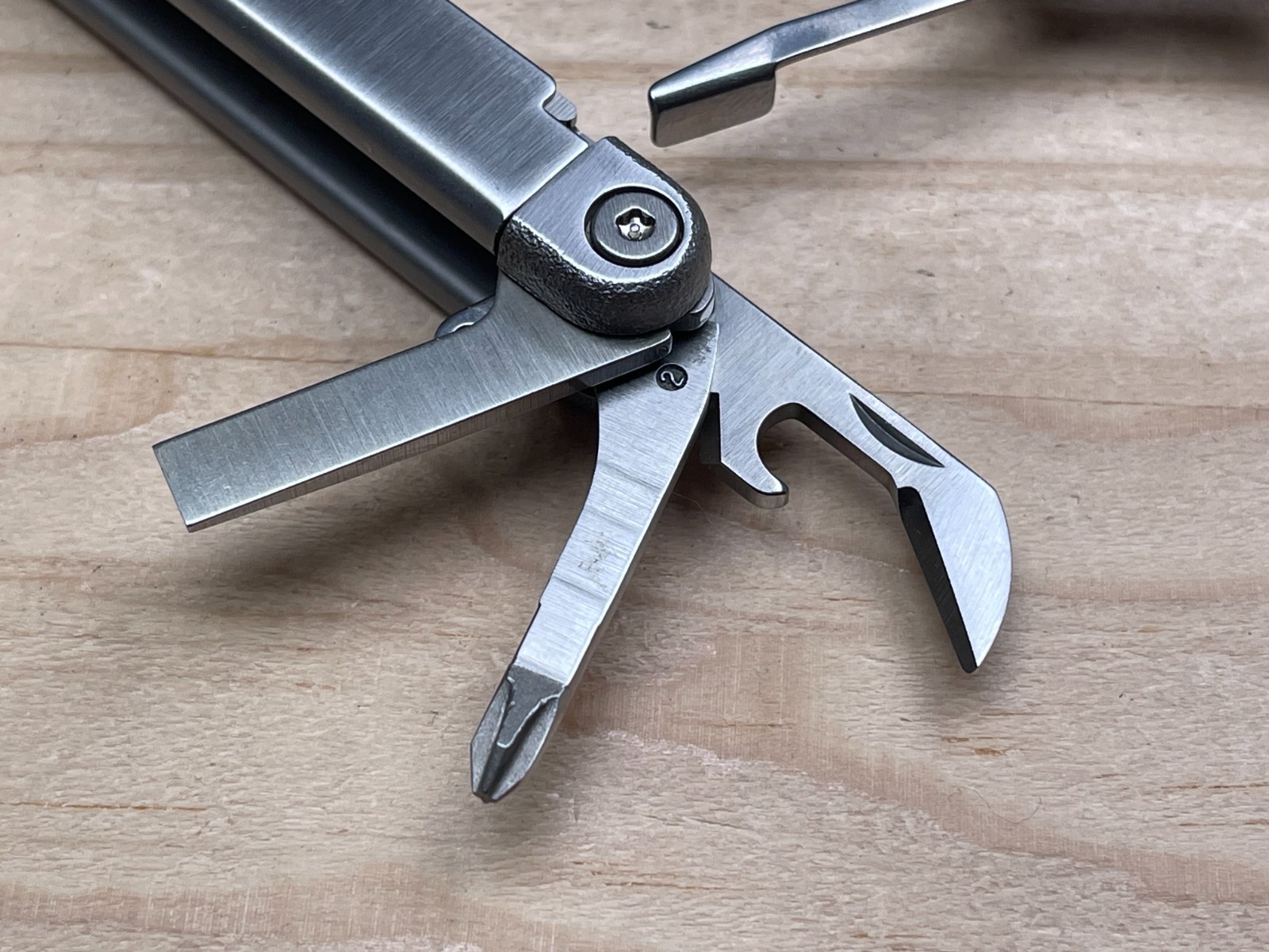 Leatherman Wave Multi-tool Knife w/Nylon Sheath 09/00 – Early Version, Very Nice