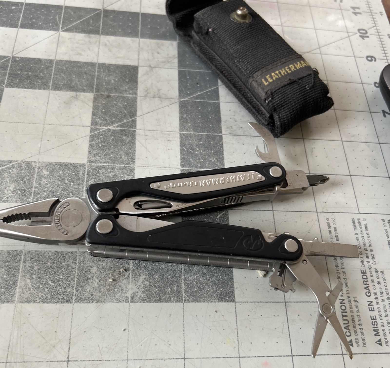 Leatherman Charge AL Multi-Tool Knife Plier Color Black W Black Nylon Shealth
