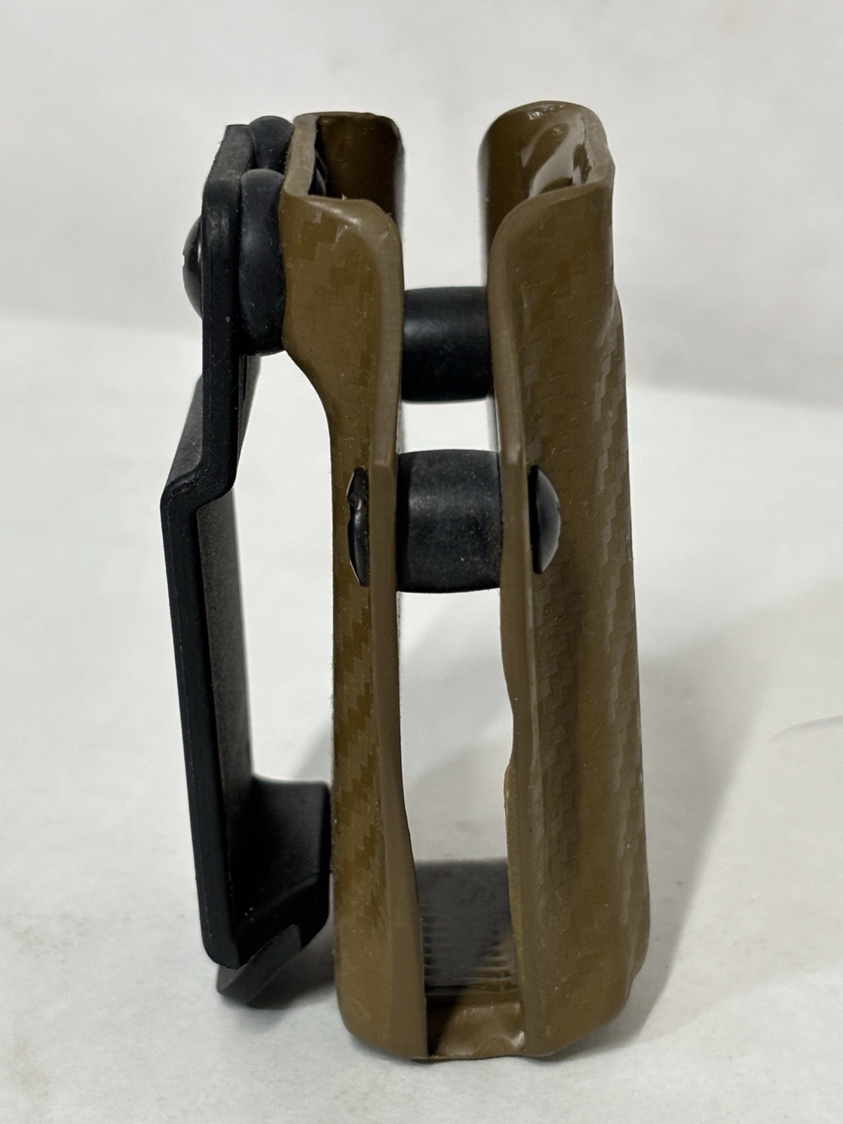 Clip & Carry Kydex Multitool Sheath Victorinox SPIRIT Coyote Brown USA Made