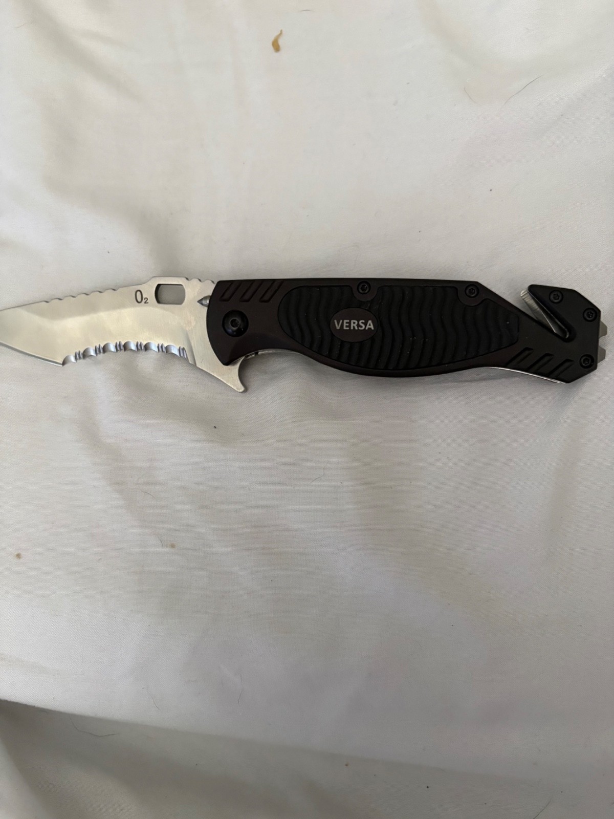 VERSA Knife, a 12-in-1 Multi-tool For Emergency & Daily Use