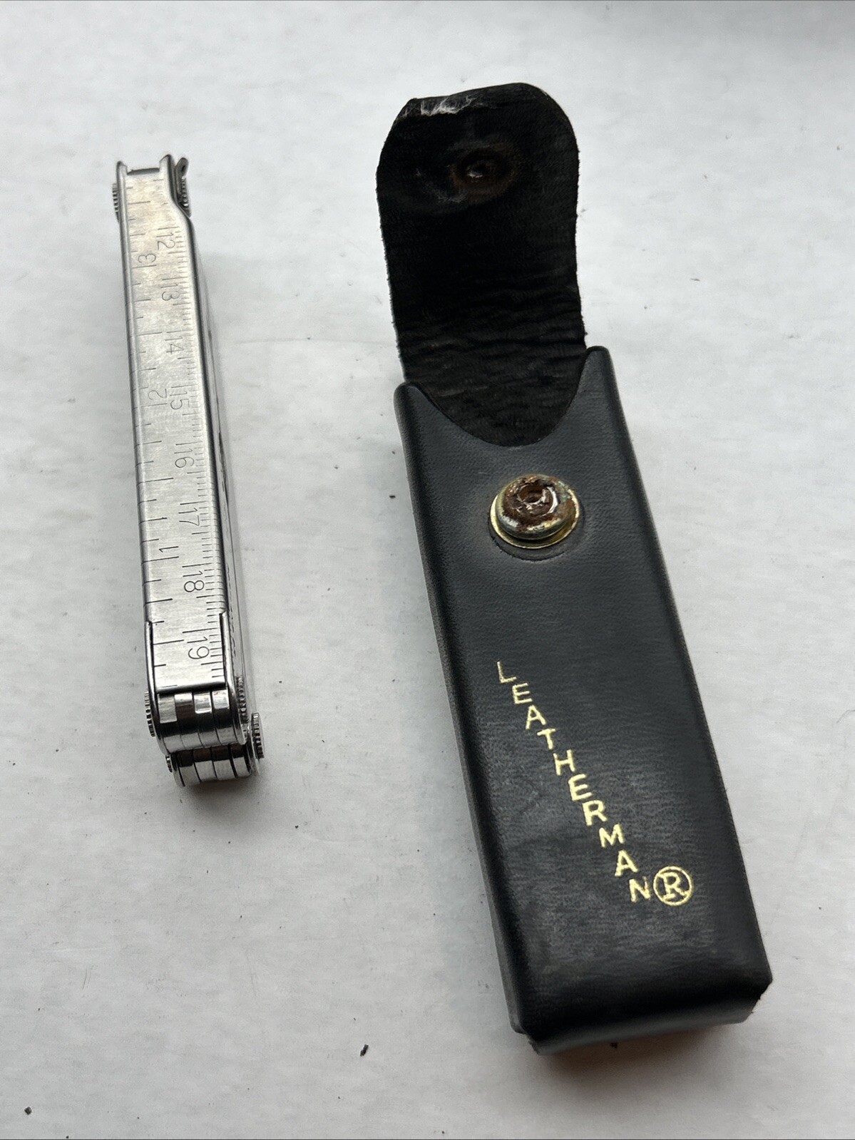 Retired 1995 Leatherman Multi-Tool US Reg TM 1325473 Portland OR & Leather Case