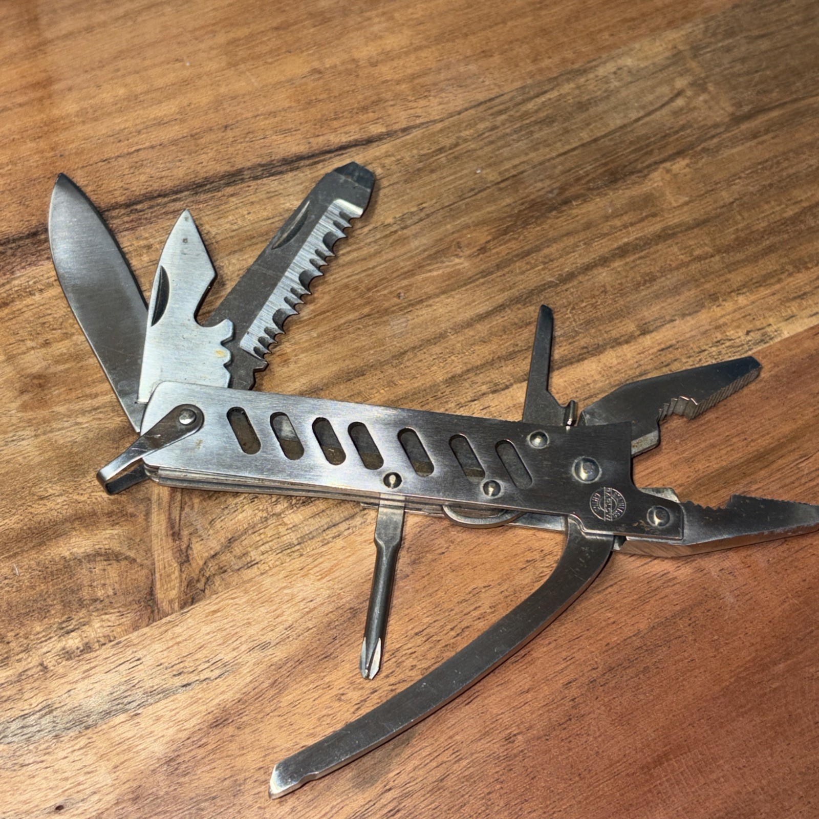 Barlow Multi Tool Stainless Steel Pliers Knives Screwdriver & More Amerigas Gift