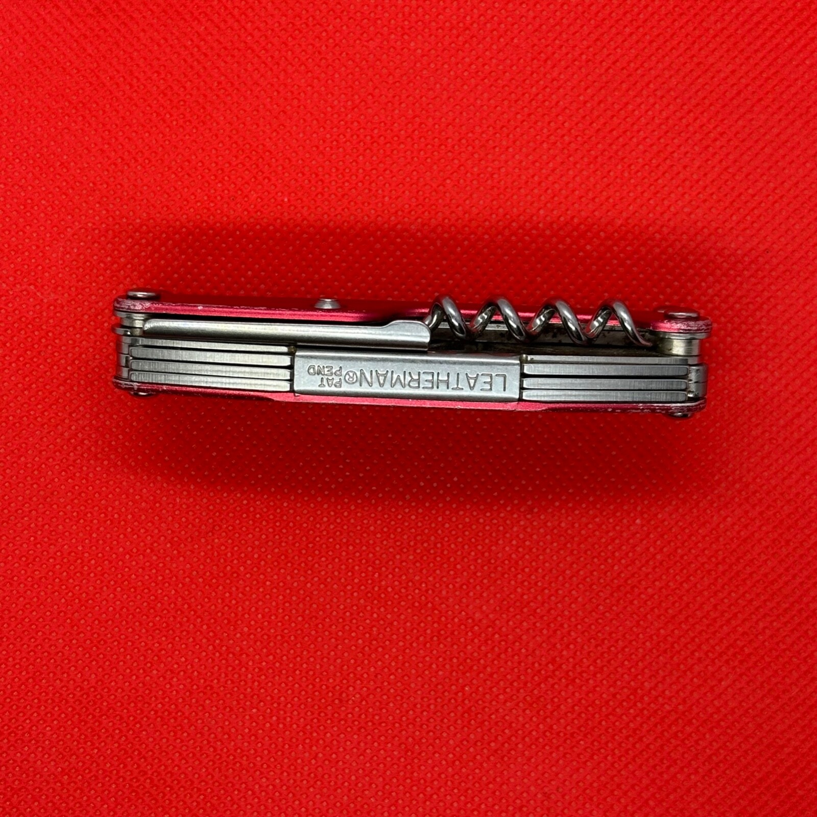 Retired Gen 1 Red “Carolina Hurricanes” Leatherman Juice C2 Multitool. **READ**