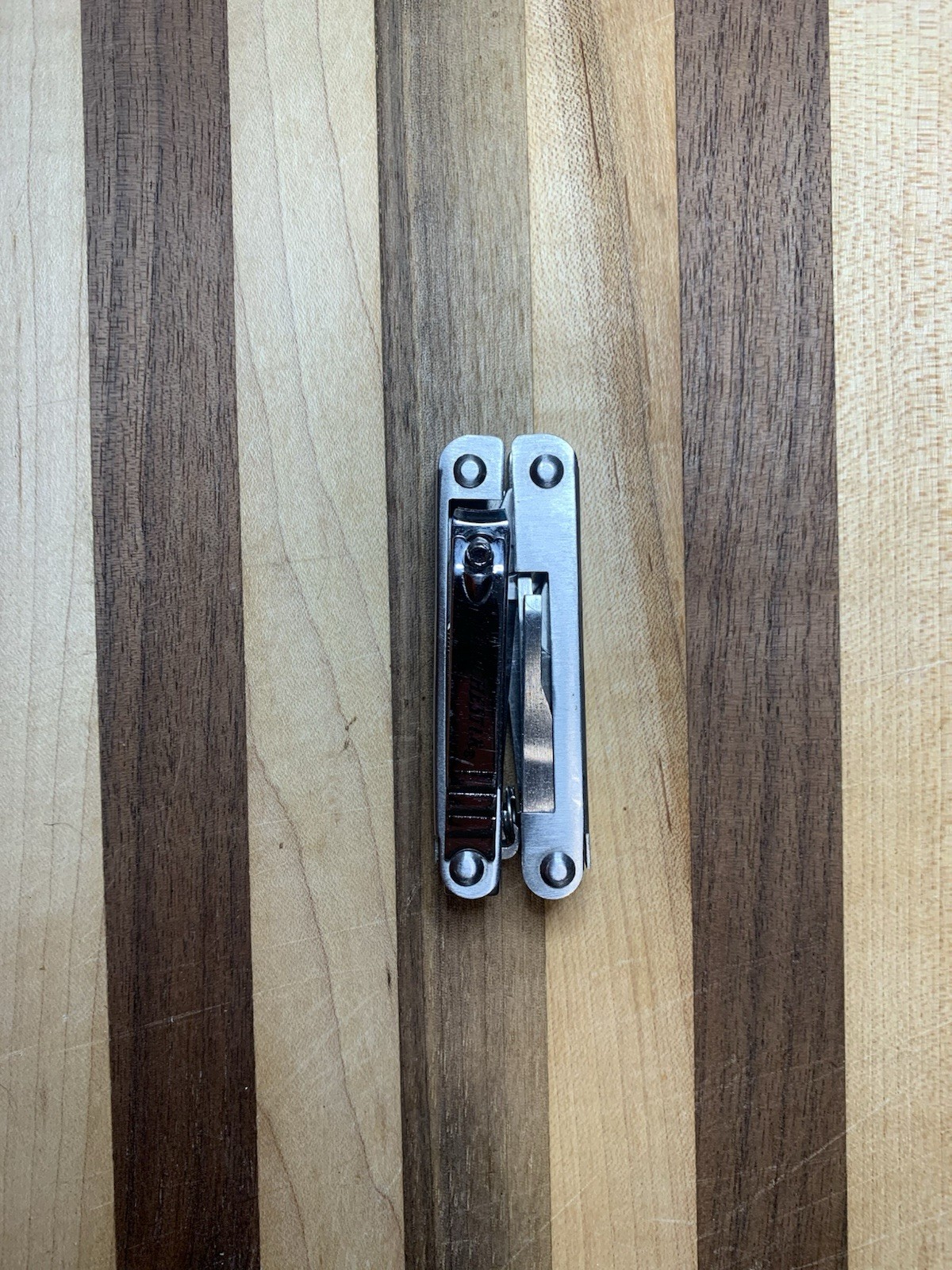 Winchester Mini Multi Tool Knife with Scissors Smooth and Easy To Use
