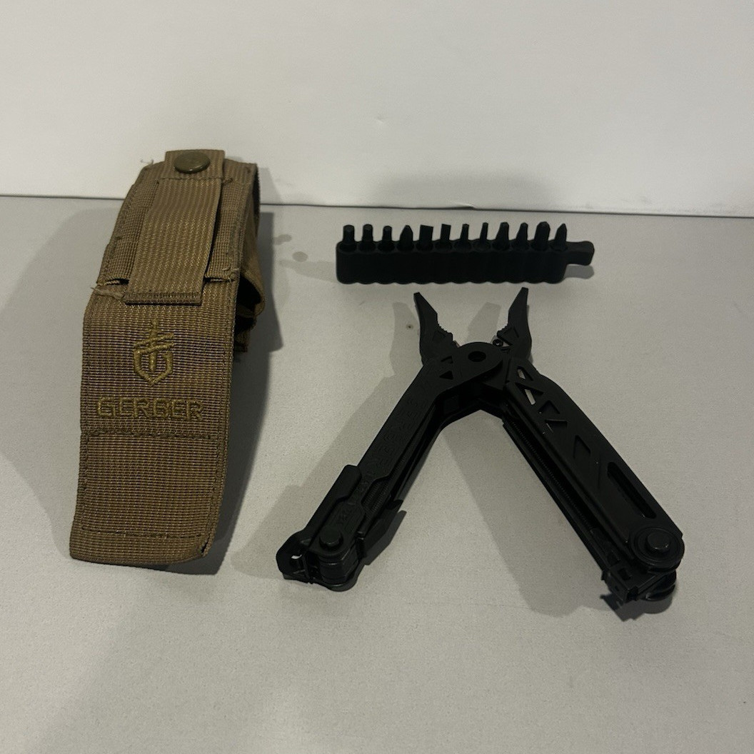 Gerber Center-Drive Multi-Tool – Bitset And Molle-Compatible Sheath