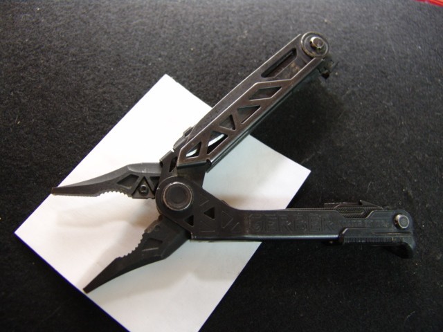 GERBER–CENTER DRIVE–MULTI PLIER–w/ BITS–GERBER CASE-EXCELLENT-MILITARY–MINT