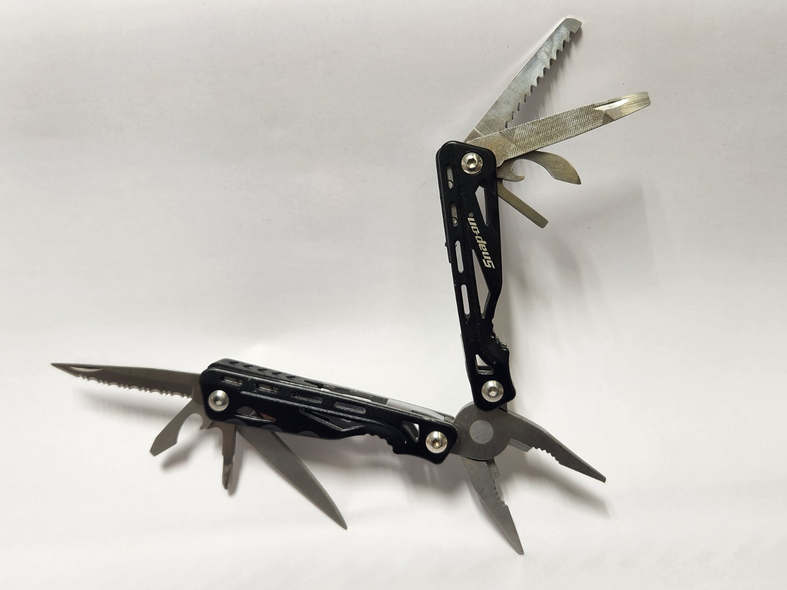 Snap On 13-in-1 Pocket Multi Tool Stainless Steel Black