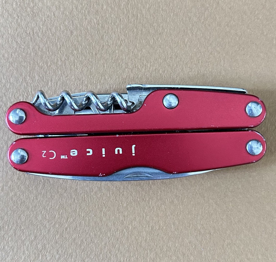 Leatherman Juice C2 Red Multi Tool Pocket Knife Corkscrew Compact EDC Retired