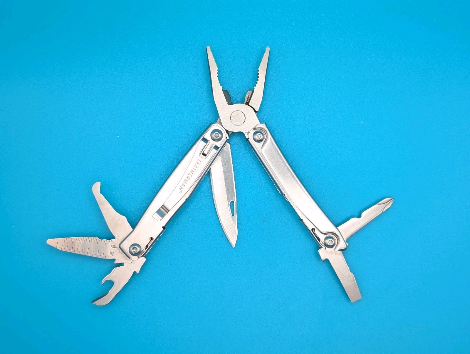 Leatherman Rev 3.8″ Multi-Tool, Stainless!