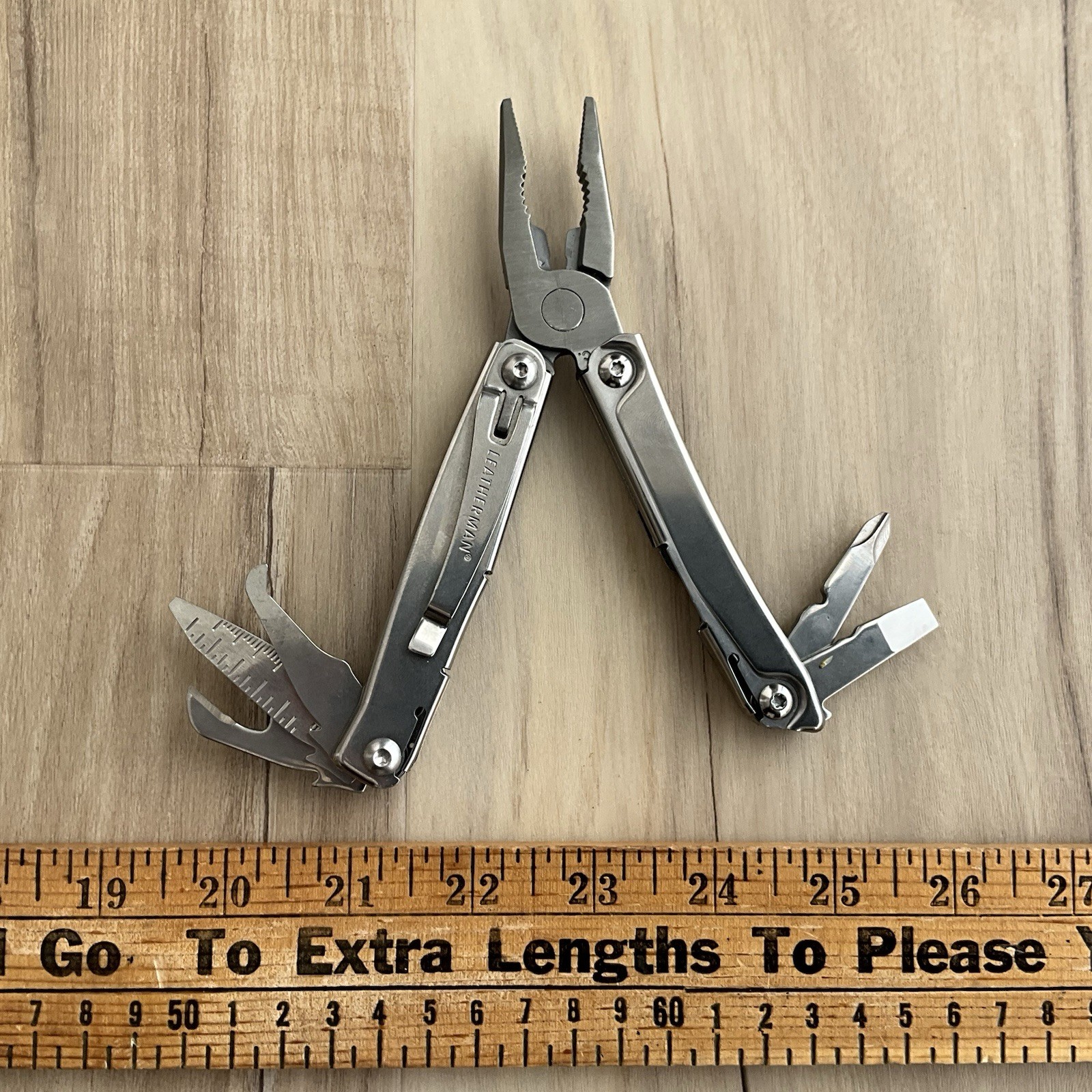 Leatherman Rev Multi Tool W Belt Clip Date Code 0920 (Sept 2020) Good Condition