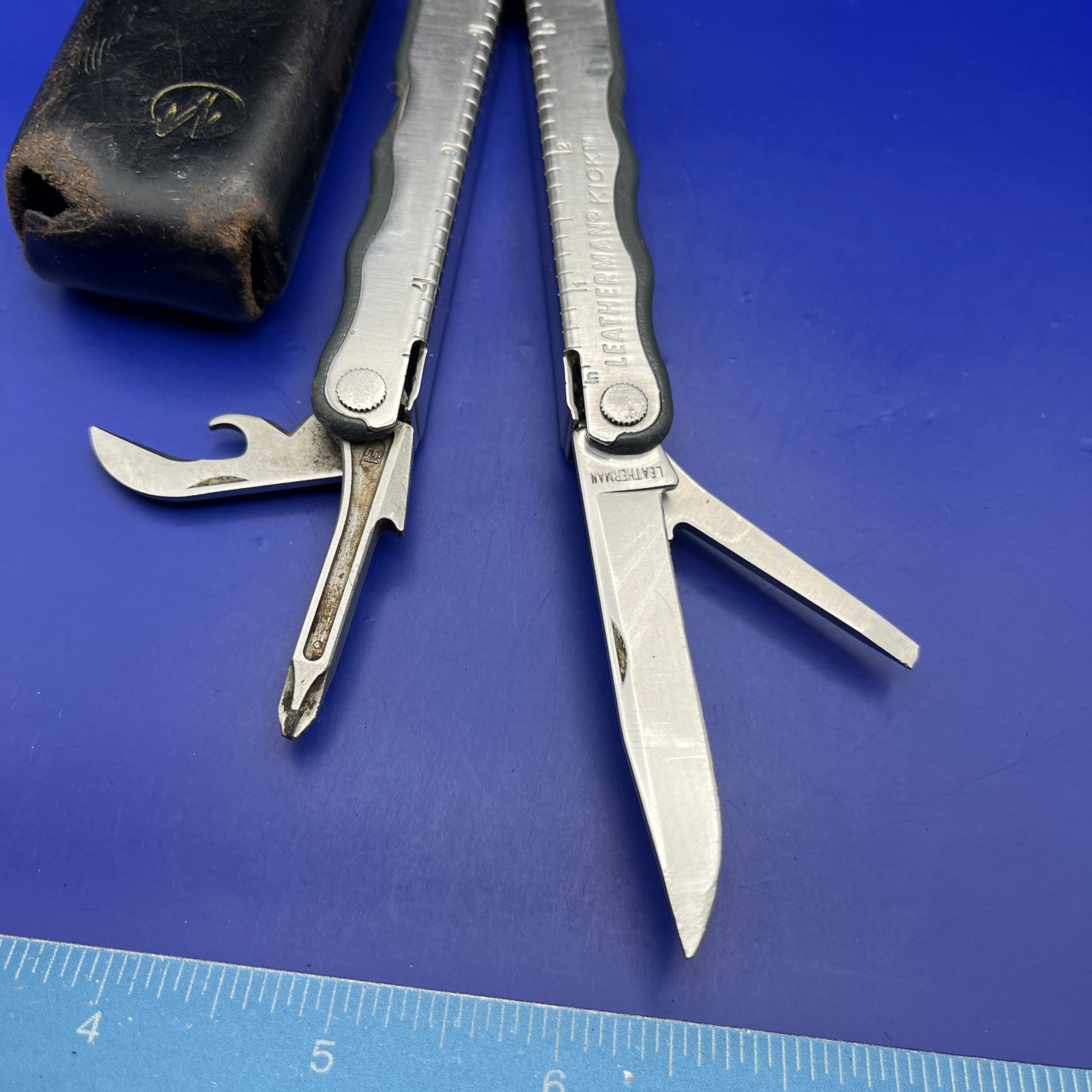 Leatherman Kick Multi-Tool w/ Sheath