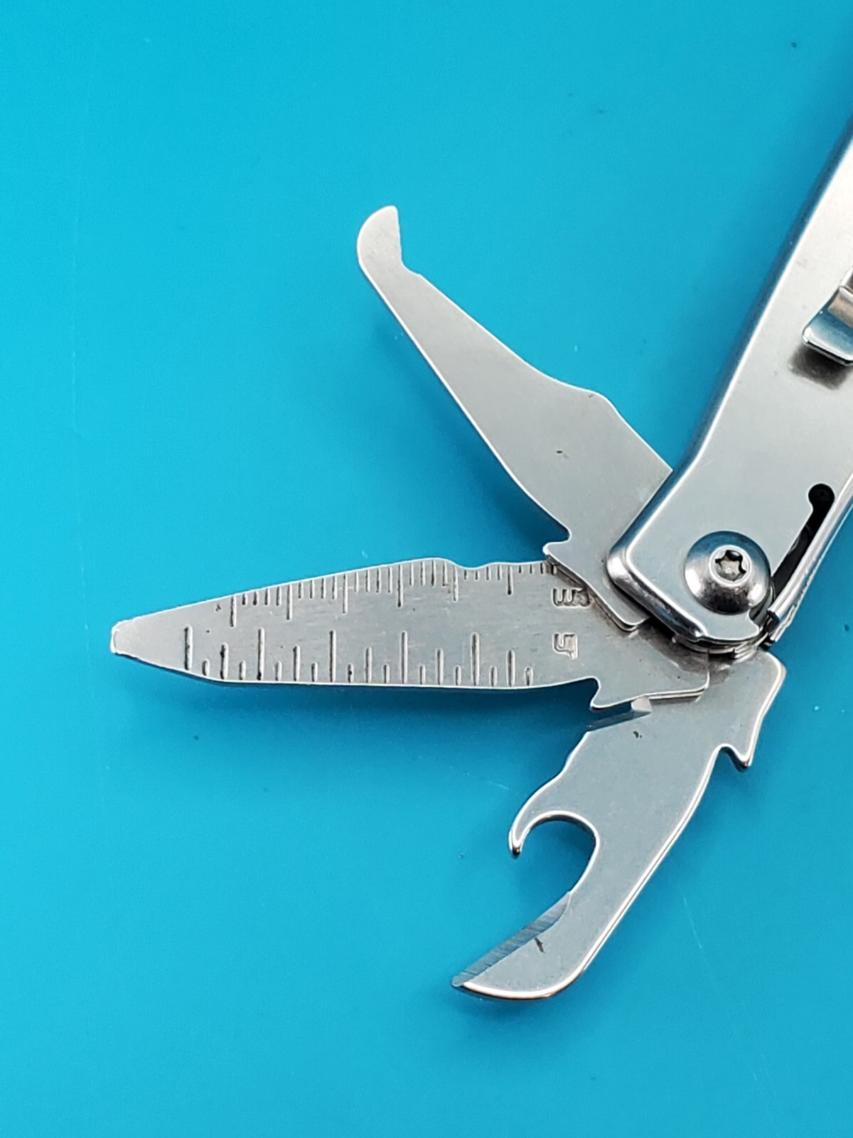 Leatherman Rev 3.8″ Multi-Tool, Stainless!