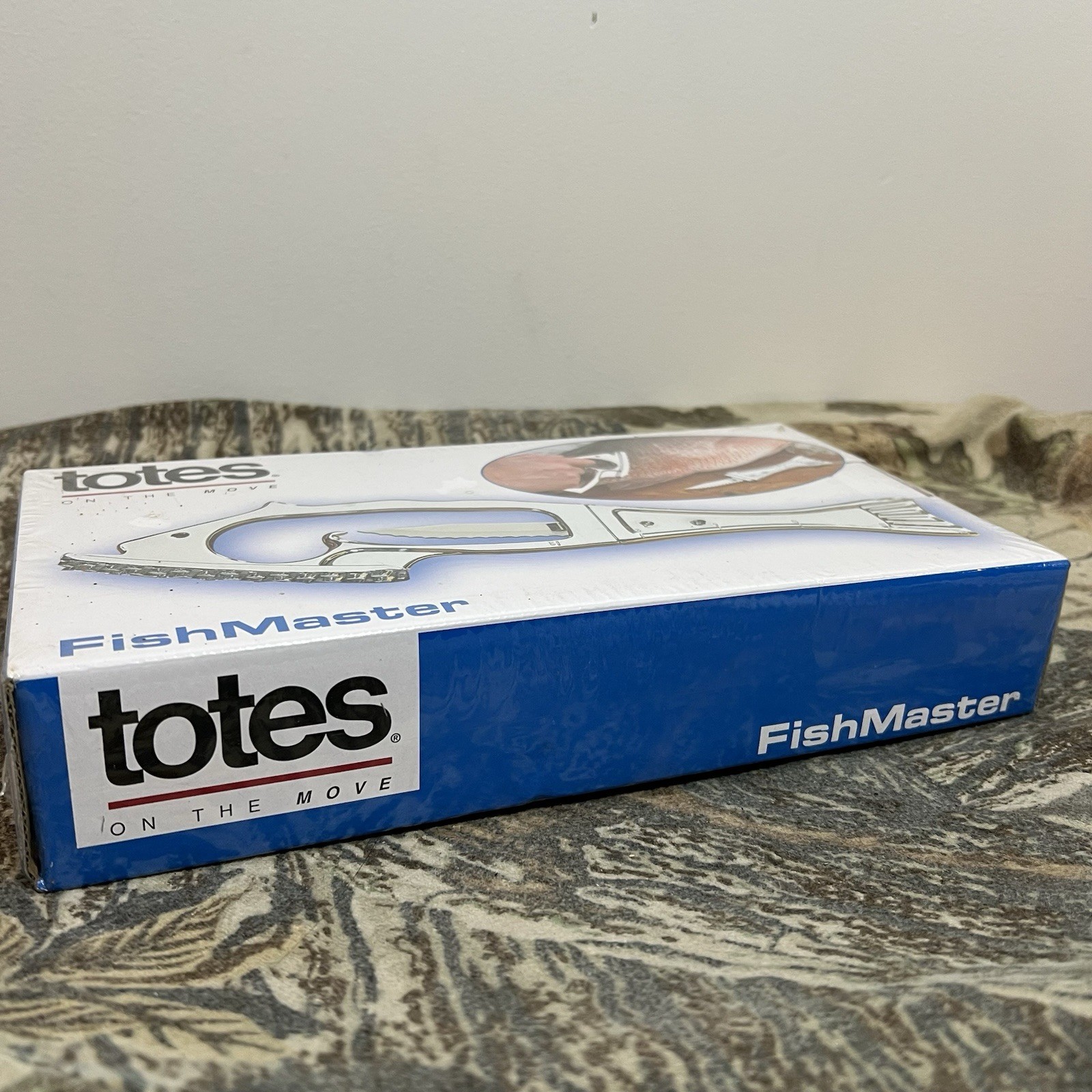 Totes Fish Master Stainless Steel Knife Blade Fish Scaling Tool Chrome SEALED