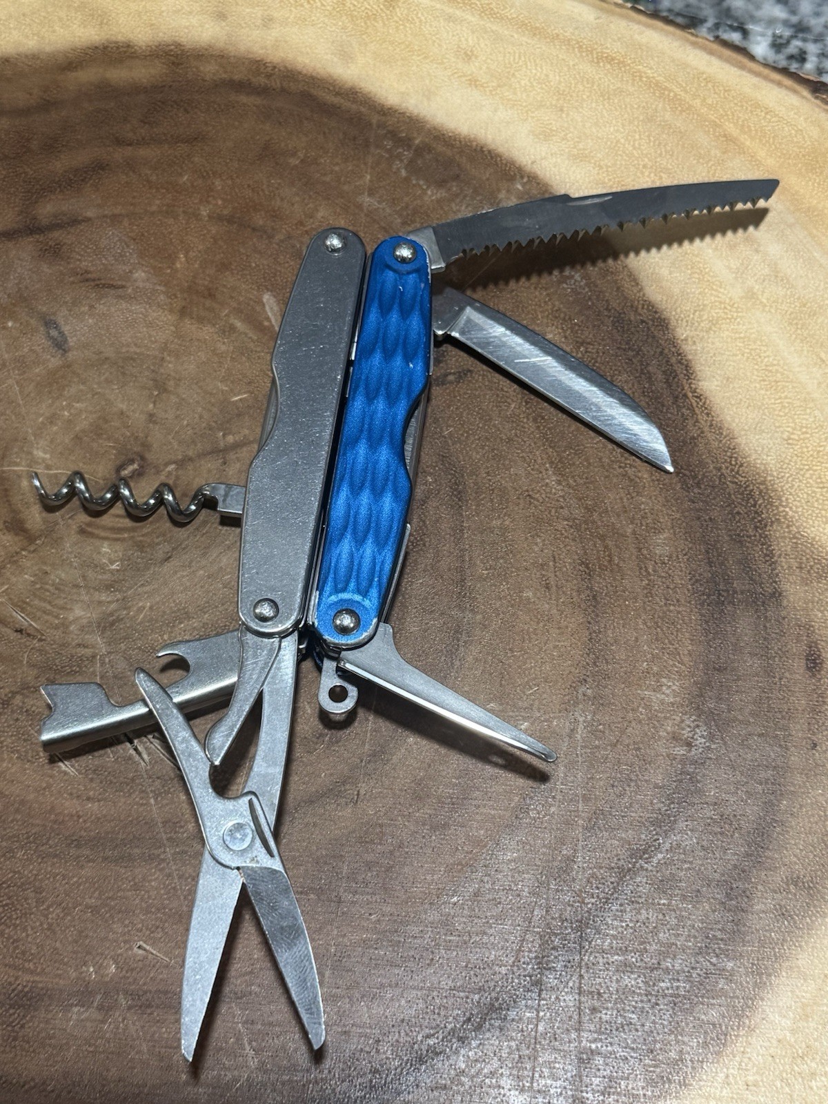 Leatherman Juice CS4 EDC Multitool