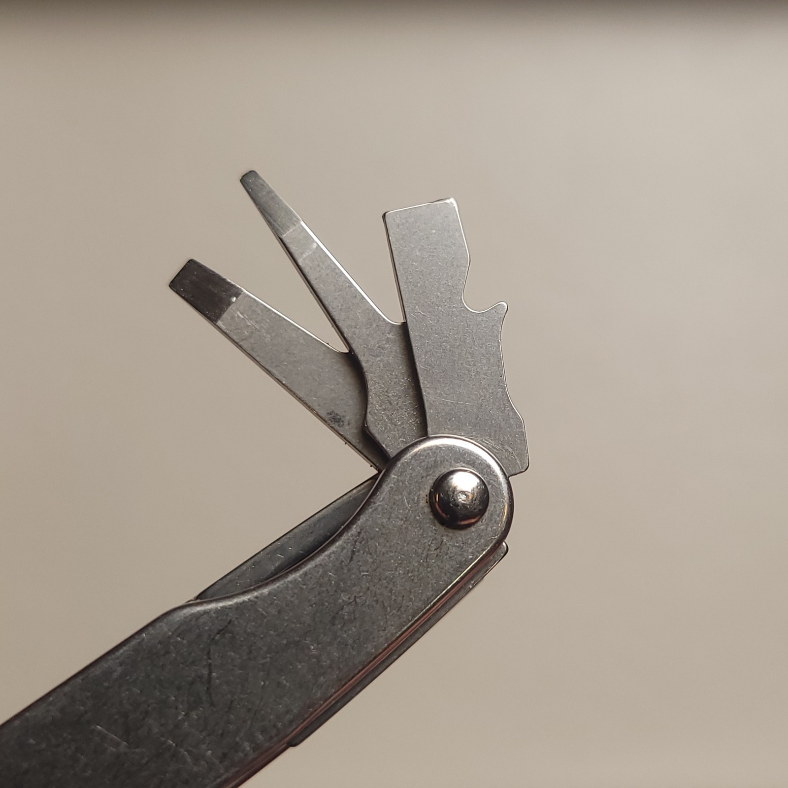 Leatherman Juice C2 Granite Gray Multi Tool Multi Plier Folding Pocket Knife