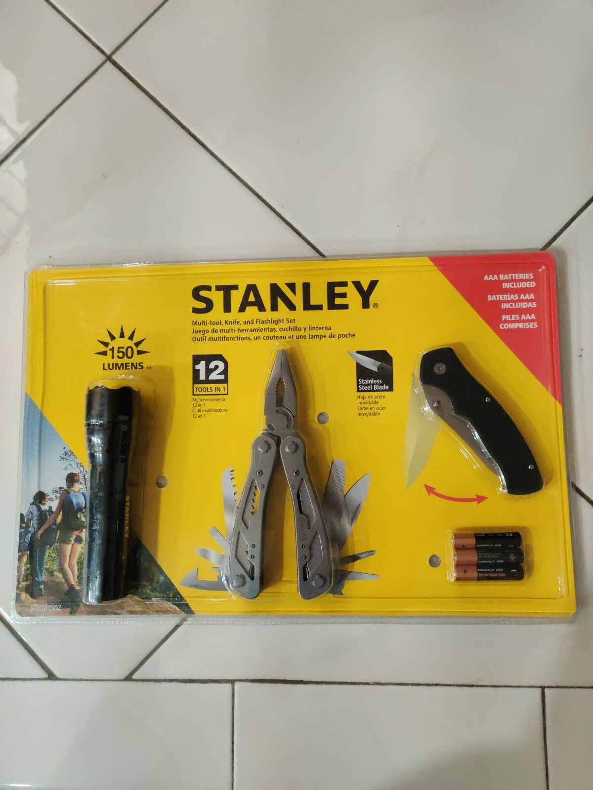 Stanley 12 in 1 Multi Tool Folding Pocket Knife 150 Lumens LED Light Set