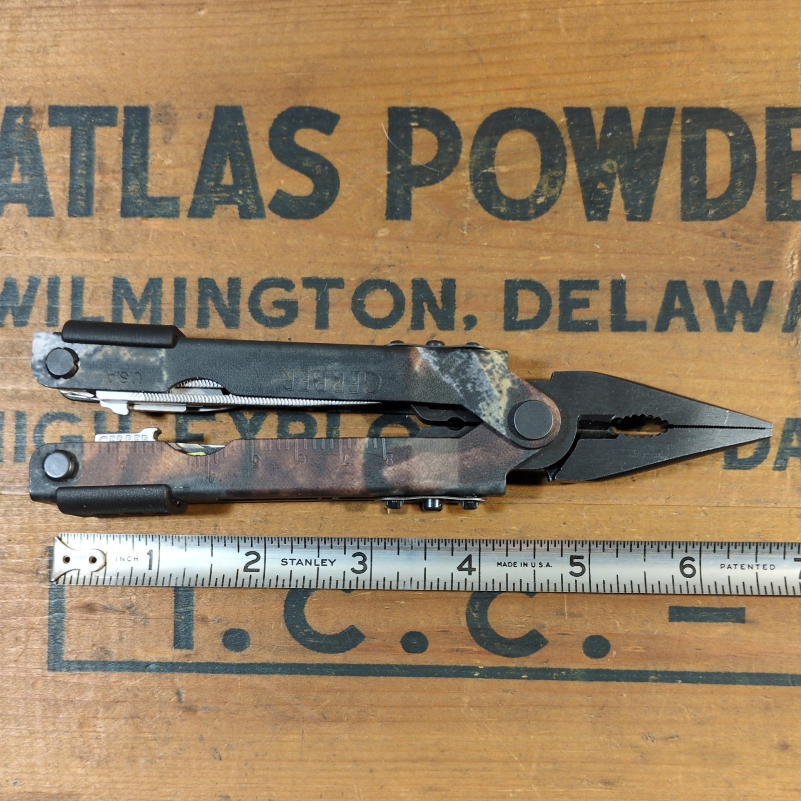 Gerber USA MP600 Pro Scout Mossy Oak Multi Tool Folding Knife
