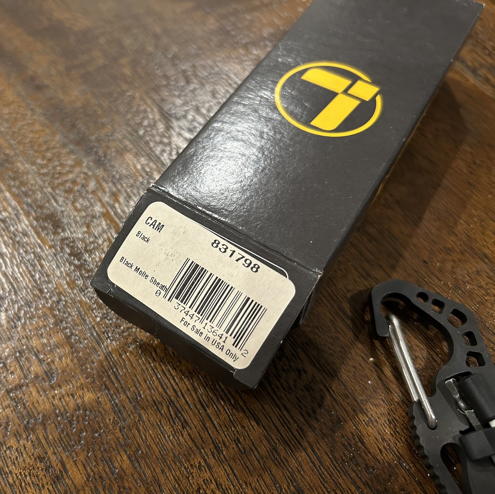 LEATHERMAN Cam Multi-Tool Black Nylon Molle Sheath Bow Hunting NEW IN BOX 831798