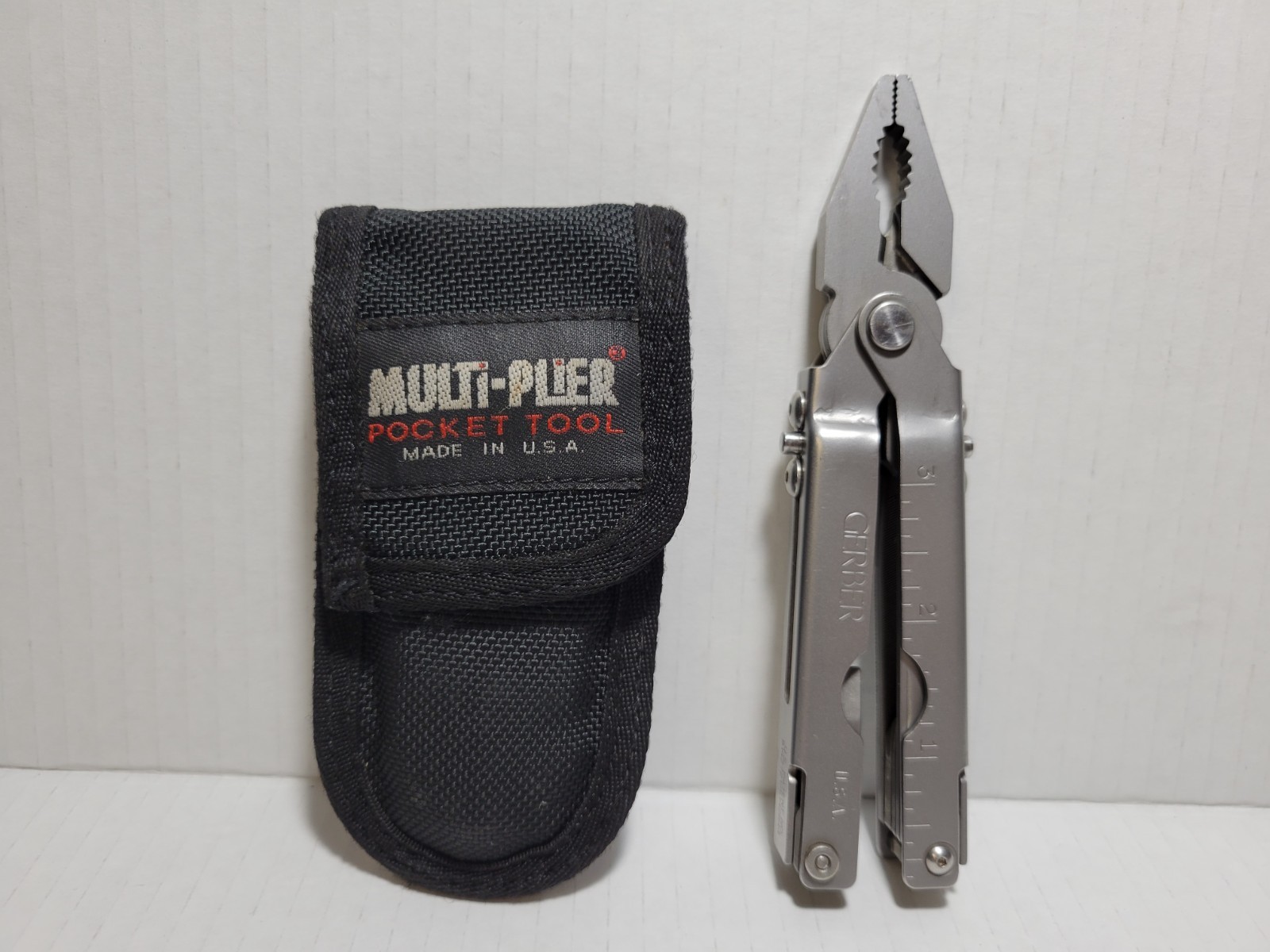 Vintage Gerber Multi Plier Tool Patent 5142721/5142844 with Sheath USA