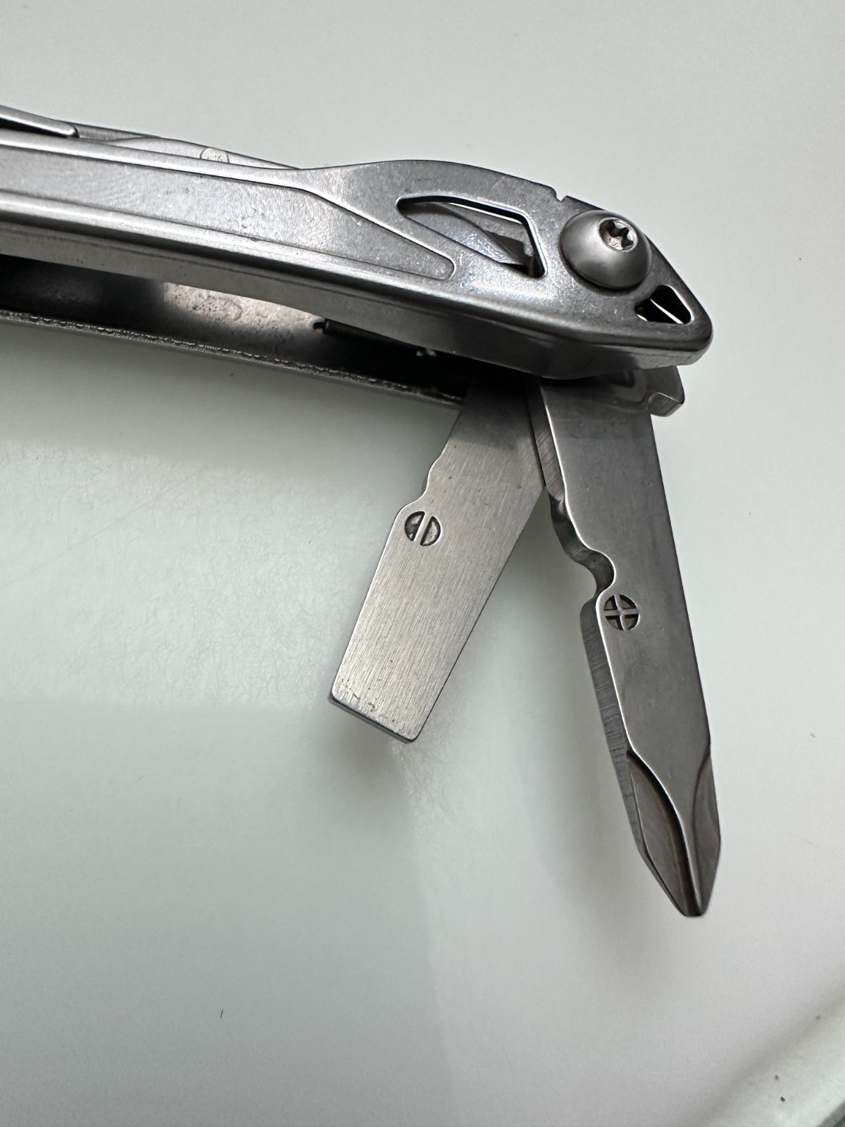 LEATHERMAN Wingman Multi Tool Knife