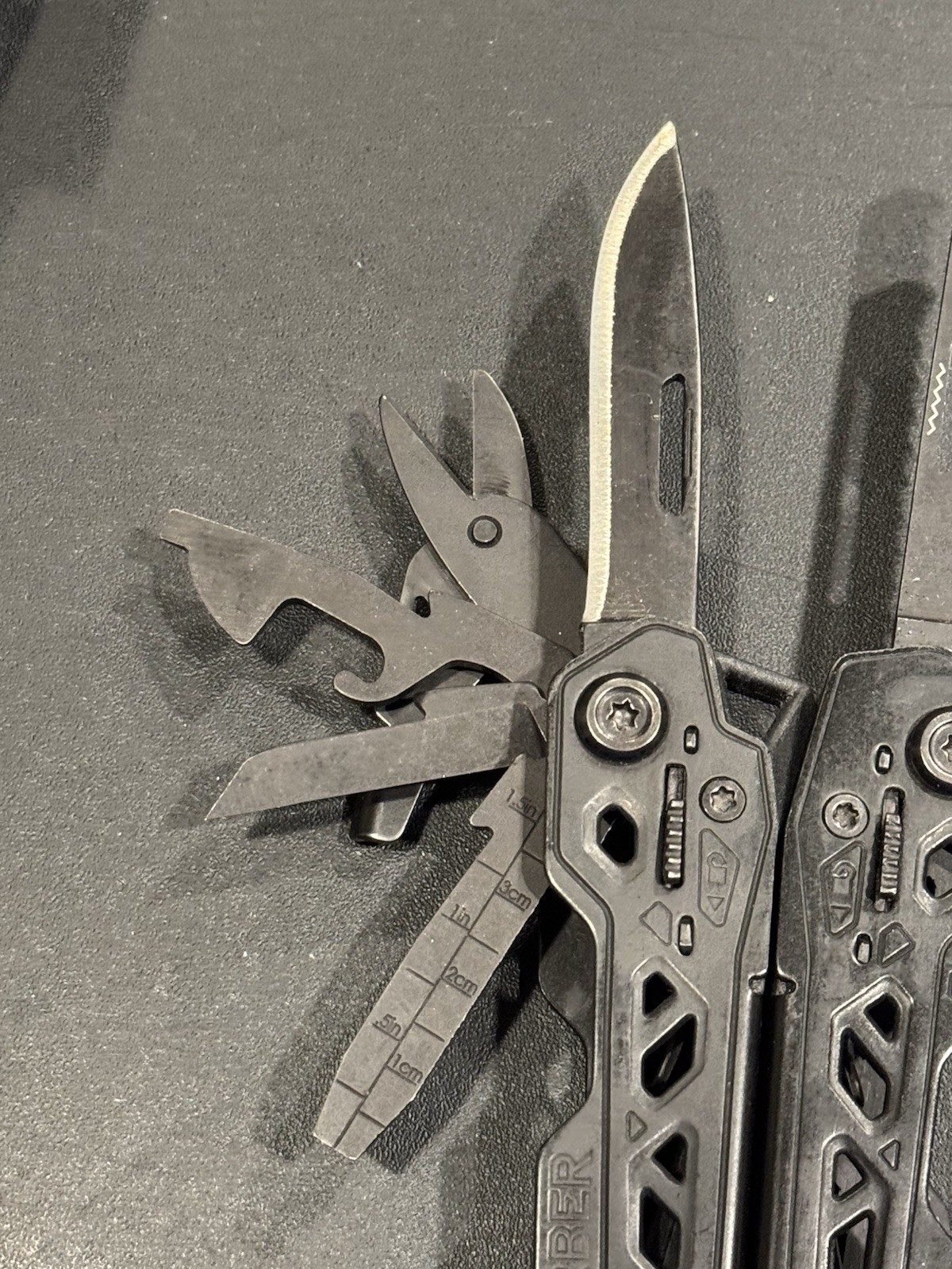 Gerber Truss 17-in-1 Tactical Multi Tool EDC Needle Nose Pliers W/ Sheath Black