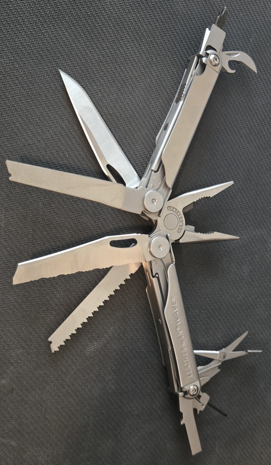 Leatherman Wave Multi-Tool Multitool Pliers Pocket Knife w/ Sheath