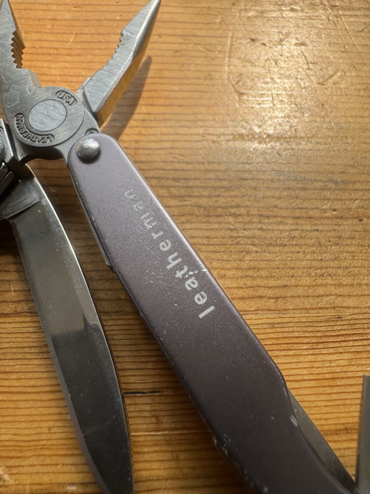 Leatherman Juice C2 Grey Multi Tool Discontinued