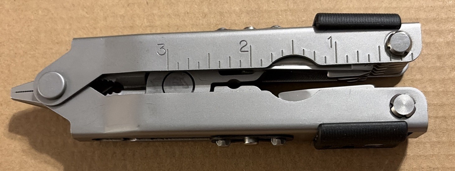 Vintage Gerber Multi-Plier 600 Needle Nose Item#07530 New In Box