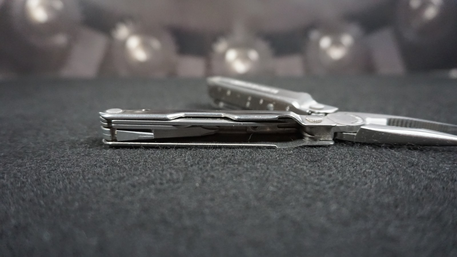 Leatherman Bond Multi-Tool Stainless Steel Pocket Tool w/ Pocket Clip Made in US