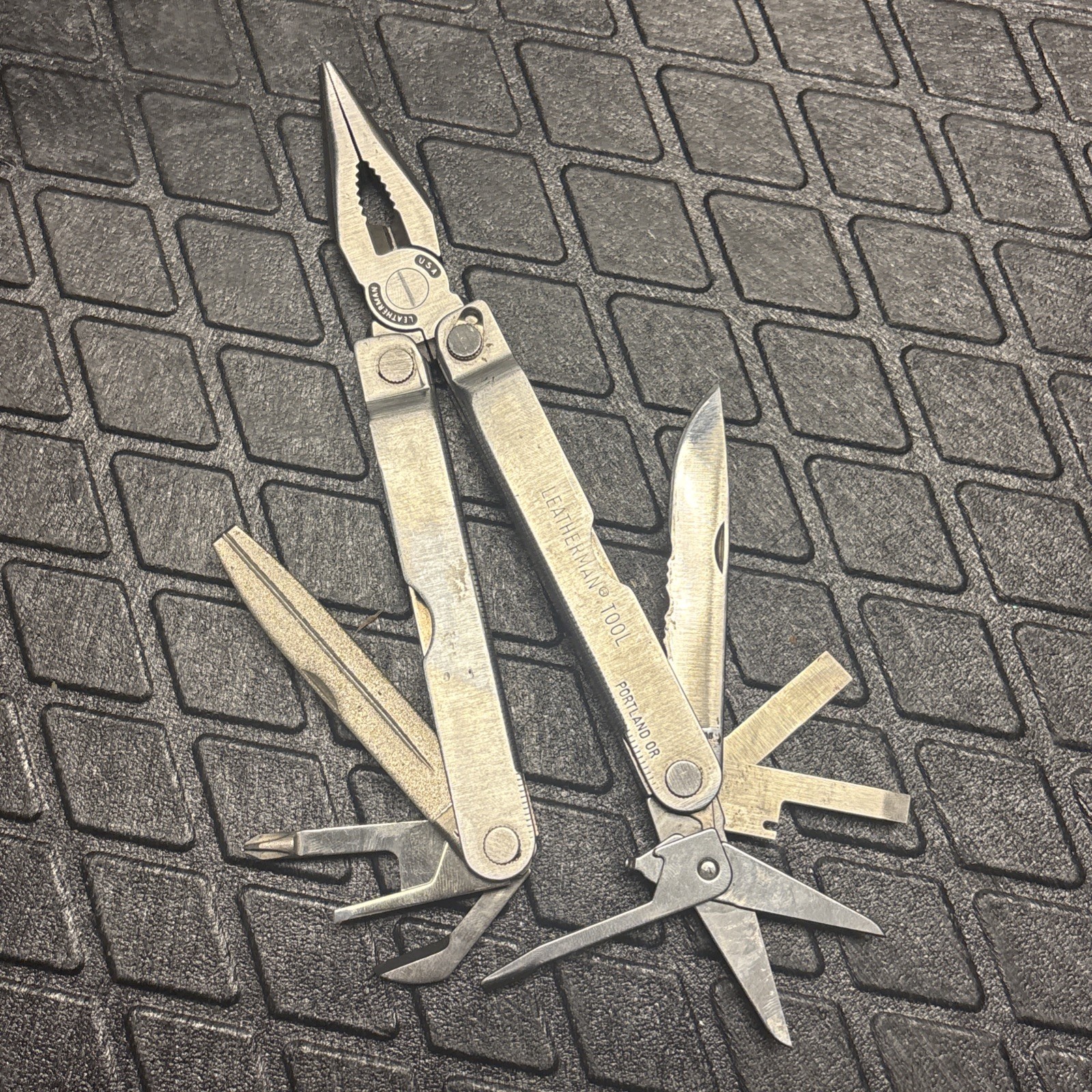 Vintage Original Leatherman Pocket Survival Tool 2 PST II Stamped 0496 / 0896