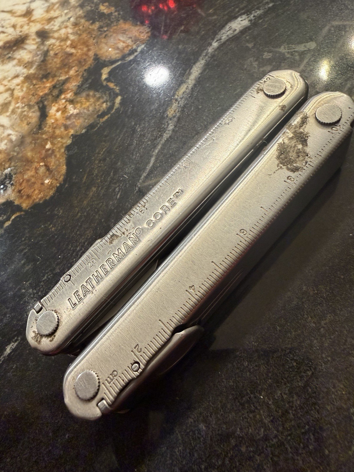 Leatherman Core Multi Tool Stainless Steel With 11 Different Tools – USED